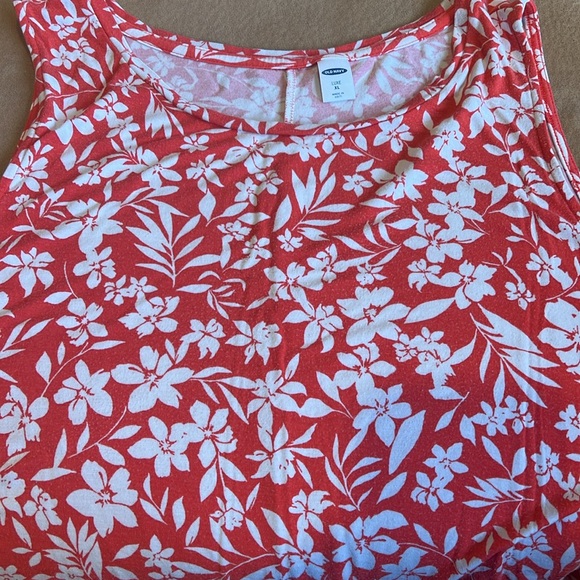 Old Navy luxe tank - Picture 4 of 4